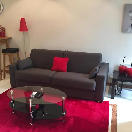 5 Maccarani Apartment